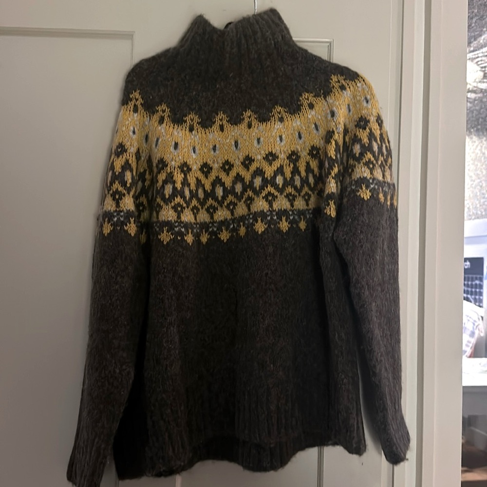 Banana Republic FAIRE Isle alpaca and wool sweater.
